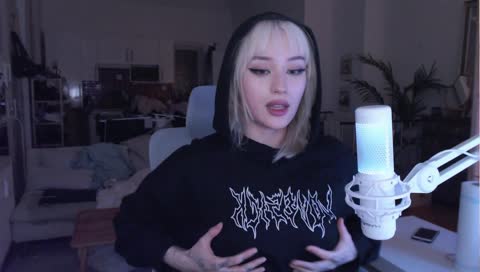 JadeyAnh's Top Clips